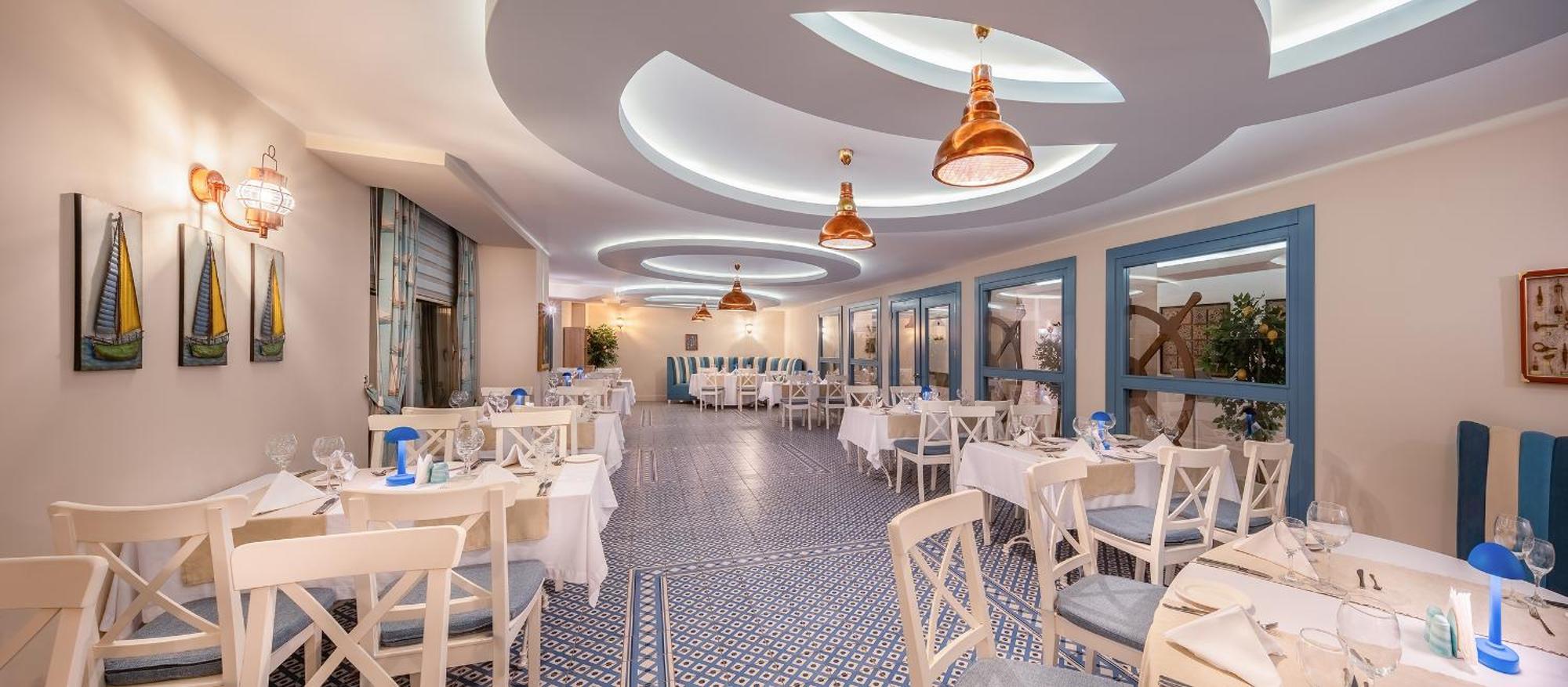 Royal Garden Beach Hotel Конакли Екстер'єр фото