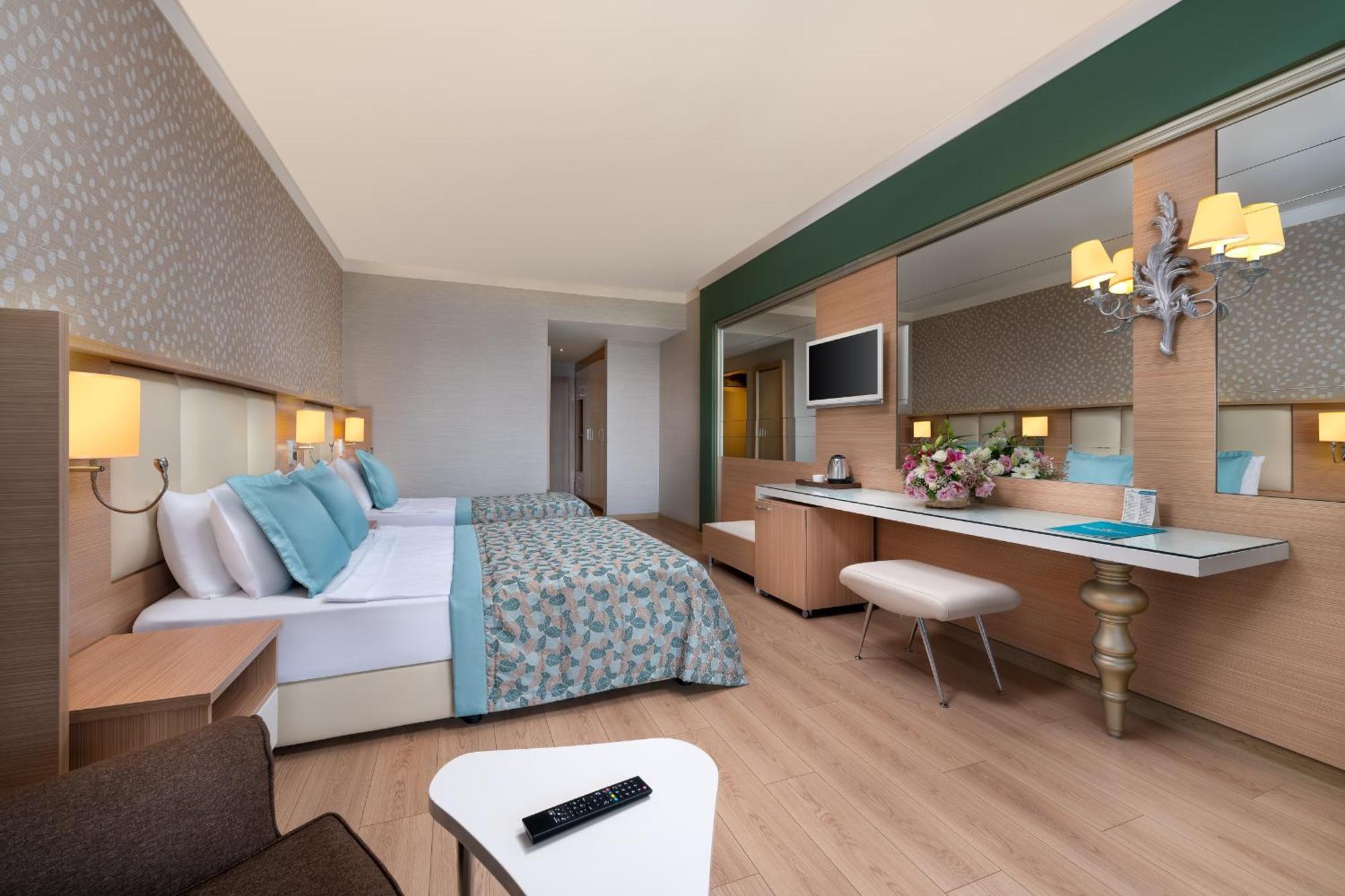 Royal Garden Beach Hotel Конакли Екстер'єр фото